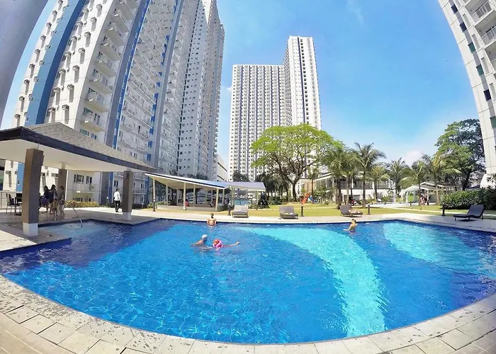 The Grass Residences 3*